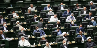 Le Parlement iranien discute de la sortie du traité de déplacement nucléaire